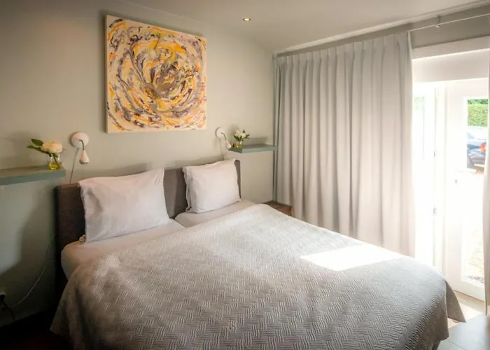 Yaca Alojamento de Acomodação e Pequeno-almoço 2*