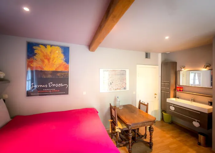 Yaca Alojamento de Acomodação e Pequeno-almoço 2*