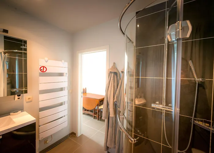 Yaca Alojamento de Acomodação e Pequeno-almoço 2*